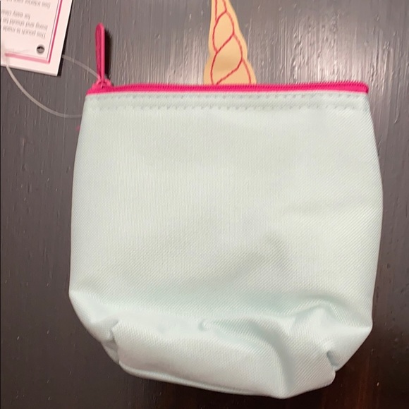 Thirty one Unicorn cool zip snacker - Picture 3 of 6